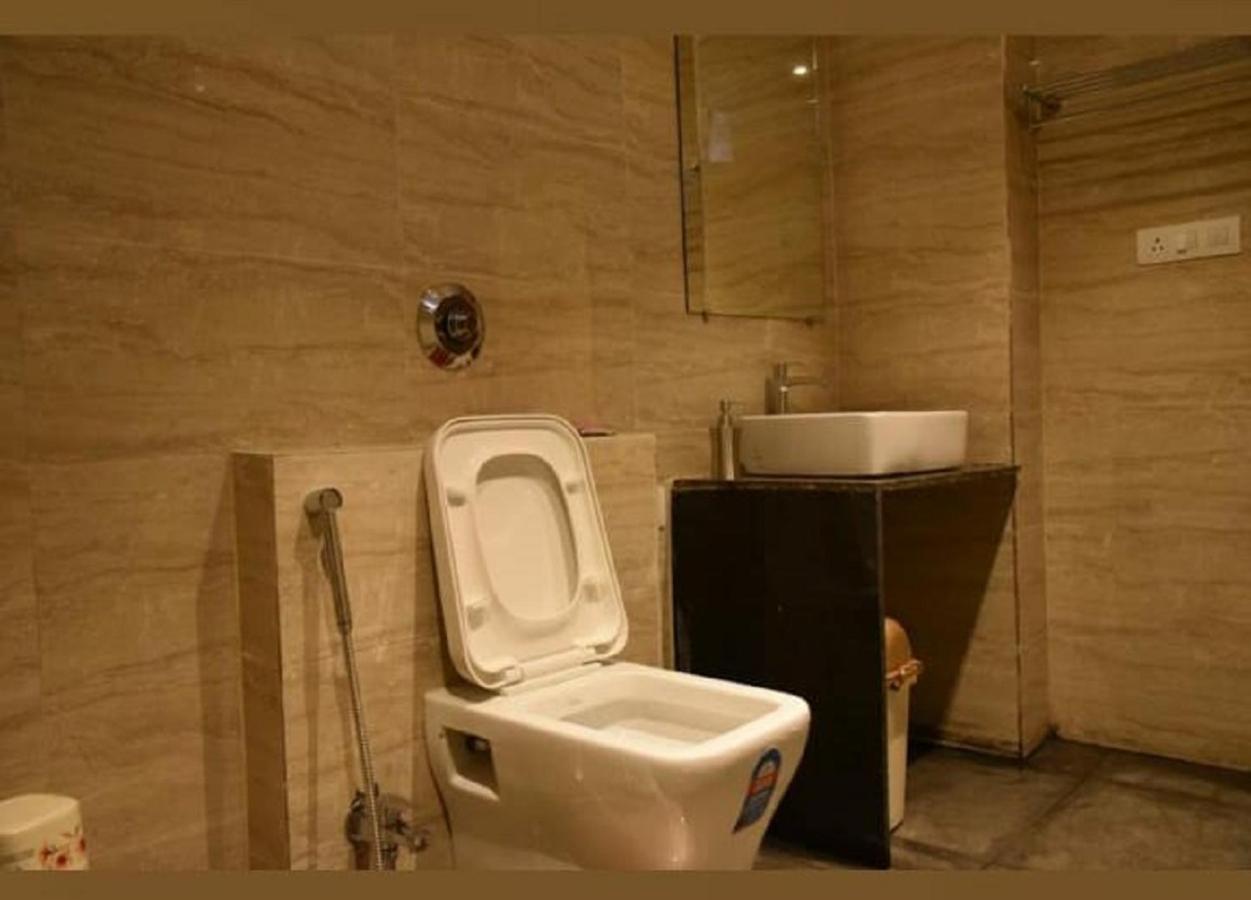 Ash Luxury Hotel With View Of Taj Mahal Agra  Exteriör bild
